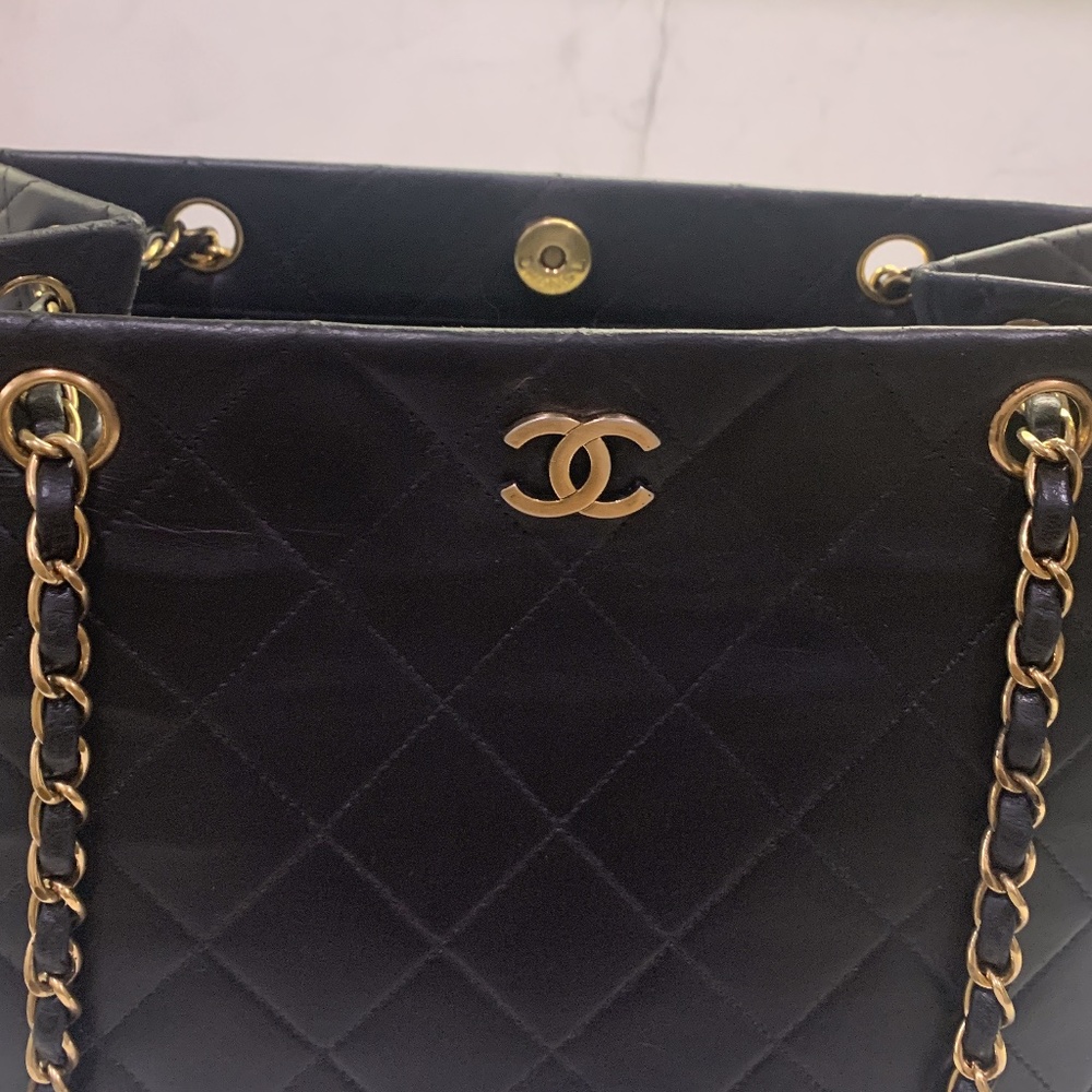 CHANEL Matelasse Lambskin Chain Shoulder Tote - Picture 5 of 10